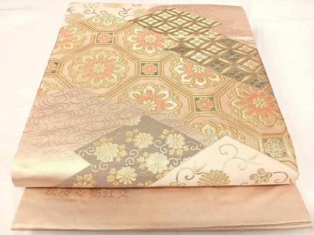 ■■■　サイズ　■■■ 長さ 436cm 幅 31cm程 ■■■　商品詳細　■■■ 【正絹】 詳細に関しましては、画像をご確認ください。 大変上質な逸品になります。 お安く出品致しますので、是非この機会にいかがでしょうか？ ■■■　注意事項　■■■ ■モニター発色の具合により色合いが異なる場合がございます。 ■寸法は多少の誤差が生じる場合がございますのでご了承ください。 ■縫込みの長さが左右非対称の場合は短い部分を記載しております。 左右非対称であってもご返品・お値引き等の保証は出来かねますので、ご了承の上ご購入をお願い致します。 ■シミ等のチェックには注意を払っておりますが、見落としがある場合もございますし、個人の見解も様々ですので神経質な方のご購入はお控えください。 ■箪笥に入っておりました着物や帯なので畳みシワや匂いがあるものもございます。 ■お休みは基本的に土日祝となりますが、その他臨時でお休みする場合がございますのでご了承ください。 ■商品の発送は平日のみの発送となります。 ■夜間と土曜、日曜日はお問い合わせの回答が遅れる場合がございます。 ■当店では、お直し、紋入れ、お手入れ等は承っておりません。 ■生地の状態（ヤケ、経年劣化等）によってはサイズ直しが出来ない場合がございます。 その点もどうかご了承のうえ、ご購入をお願いいたします。 ■弊社で取り扱う商品は一点ものにつき、時期や在庫状況に応じて金額が変更となる場合がございます。 ■検針は行っておりません。予めご了承いただきますようお願いいたします。 ■【洗える着物】と記載のある商品におきましては、商品お届け後に洗濯を行ってしまってからのご返品にはご対応しかねます。 念の為、専門店でのお手入れをお願いいたします。 ■着物のサイズ目安は下記を参考ください↓ ＜女性着物＞　お端折り次第で＋5cm　−1cmが着用可能サイズ 　例）身丈170cmの場合、身長160cm〜175cm ＜男性着物＞　身丈＋約25cm〜27cm程が適応身長 　例）身丈155cmの場合、身長180〜182cm