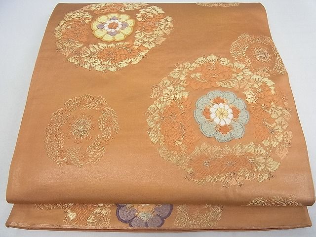 平和屋の平和屋着物■六通柄袋帯 唐織 花丸文 金糸 逸品 wb6481｜アングル2