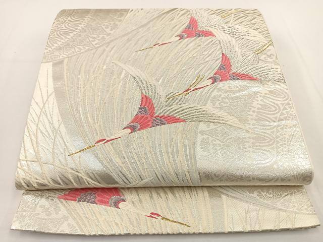 ■■■　サイズ　■■■ 長さ 424cm 幅 31cm程 ■■■　商品詳細　■■■ 【正絹・芯なし】 詳細に関しましては、画像をご確認ください。 大変上質な逸品になります。 お安く出品致しますので、是非この機会にいかがでしょうか？ ※汚れ等に関しましては、着用時には見えない部分になるかと思いますのであまり気にならずお召になれるかと思います。 ■■■　注意事項　■■■ ■モニター発色の具合により色合いが異なる場合がございます。 ■寸法は多少の誤差が生じる場合がございますのでご了承ください。 ■縫込みの長さが左右非対称の場合は短い部分を記載しております。 左右非対称であってもご返品・お値引き等の保証は出来かねますので、ご了承の上ご購入をお願い致します。 ■シミ等のチェックには注意を払っておりますが、見落としがある場合もございますし、個人の見解も様々ですので神経質な方のご購入はお控えください。 ■箪笥に入っておりました着物や帯なので畳みシワや匂いがあるものもございます。 ■お休みは基本的に土日祝となりますが、その他臨時でお休みする場合がございますのでご了承ください。 ■商品の発送は平日のみの発送となります。 ■夜間と土曜、日曜日はお問い合わせの回答が遅れる場合がございます。 ■当店では、お直し、紋入れ、お手入れ等は承っておりません。 ■生地の状態（ヤケ、経年劣化等）によってはサイズ直しが出来ない場合がございます。 その点もどうかご了承のうえ、ご購入をお願いいたします。 ■弊社で取り扱う商品は一点ものにつき、時期や在庫状況に応じて金額が変更となる場合がございます。 ■検針は行っておりません。予めご了承いただきますようお願いいたします。 ■【洗える着物】と記載のある商品におきましては、商品お届け後に洗濯を行ってしまってからのご返品にはご対応しかねます。 念の為、専門店でのお手入れをお願いいたします。 ■着物のサイズ目安は下記を参考ください↓ ＜女性着物＞　お端折り次第で＋5cm　−1cmが着用可能サイズ 　例）身丈170cmの場合、身長160cm〜175cm ＜男性着物＞　身丈＋約25cm〜27cm程が適応身長 　例）身丈155cmの場合、身長180〜182cm