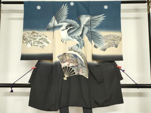 平和屋着物[]お宮参り　男の子　祝着　産着　初着　のしめ　鷹　鷲　舞扇文　暈し染め　金彩　逸品　DABJ3019ea