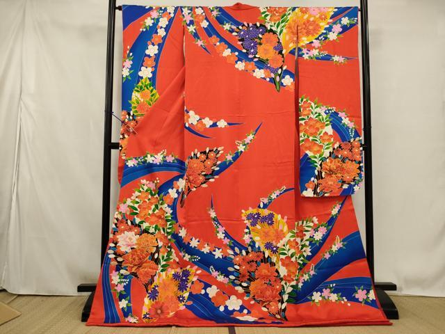 ■■■　サイズ　■■■ 身丈 175cm（肩から） 裄丈 65cm 袖丈 103.5cm 縫込み 6.5cm 袖幅 31.5cm 前幅 24cm 後幅 30cm 着物縫いこみ 内揚げ 0cm 裄 お袖側 約1.5cm　身頃側 約2cm ■■■　商品詳細　■■■ 【正絹・ふき綿仕立て・比翼仕立て】 状態は特に目立ったシミ汚れなどもなく大変良い状態です。 大変上質な逸品になります。 お安く出品致しますので、是非この機会にいかがでしょうか？ ■■■　注意事項　■■■ ■モニター発色の具合により色合いが異なる場合がございます。 ■寸法は多少の誤差が生じる場合がございますのでご了承ください。 ■縫込みの長さが左右非対称の場合は短い部分を記載しております。 左右非対称であってもご返品・お値引き等の保証は出来かねますので、ご了承の上ご購入をお願い致します。 ■シミ等のチェックには注意を払っておりますが、見落としがある場合もございますし、個人の見解も様々ですので神経質な方のご購入はお控えください。 ■箪笥に入っておりました着物や帯なので畳みシワや匂いがあるものもございます。 ■お休みは基本的に土日祝となりますが、その他臨時でお休みする場合がございますのでご了承ください。 ■商品の発送は平日のみの発送となります。 ■夜間と土曜、日曜日はお問い合わせの回答が遅れる場合がございます。 ■当店では、お直し、紋入れ、お手入れ等は承っておりません。 ■生地の状態（ヤケ、経年劣化等）によってはサイズ直しが出来ない場合がございます。 その点もどうかご了承のうえ、ご購入をお願いいたします。 ■弊社で取り扱う商品は一点ものにつき、時期や在庫状況に応じて金額が変更となる場合がございます。 ■検針は行っておりません。予めご了承いただきますようお願いいたします。 ■【洗える着物】と記載のある商品におきましては、商品お届け後に洗濯を行ってしまってからのご返品にはご対応しかねます。 念の為、専門店でのお手入れをお願いいたします。 ■写真に写っている物が全てになります。それ以外の付属品はございませんのでご了承ください。 ■状態に関する写真につきましては、掲載可能な写真枚数に限りがあるため、各箇所につき1枚参考画像を掲載しております。 ■着物のサイズ目安は下記を参考ください↓ ＜女性着物＞　お端折り次第で＋5cm　−1cmが着用可能サイズ 　例）身丈170cmの場合、身長160cm〜175cm ＜男性着物＞　身丈＋約25cm〜27cm程が適応身長 　例）身丈155cmの場合、身長180〜182cm
