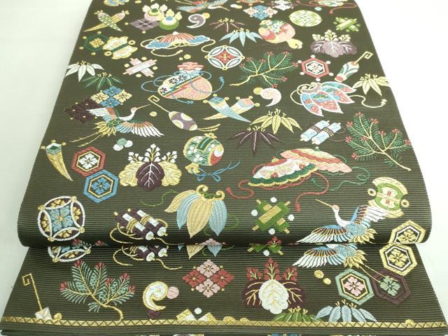 ■■■　サイズ　■■■ 長さ 440cm　幅 30.5cm程 ■■■　商品詳細　■■■ 【正絹】 状態は1，2回程しか締めておらず 特に目立ったシミ汚れなどもなく大変良い状態です。 1782年創業、現存する西陣織元では5番目の歴史、 坂本屋...