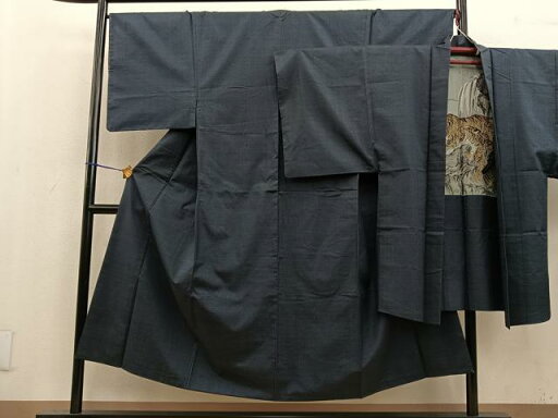 平和屋着物■男性 本場大島紬 アンサンブル 格子柄 羽裏:虎 正絹 逸品 BAAS5939ph 平和屋着物■男性 本場大島紬 アンサンブル 格子柄 羽裏:虎 正絹 逸品 BAAS5939ph