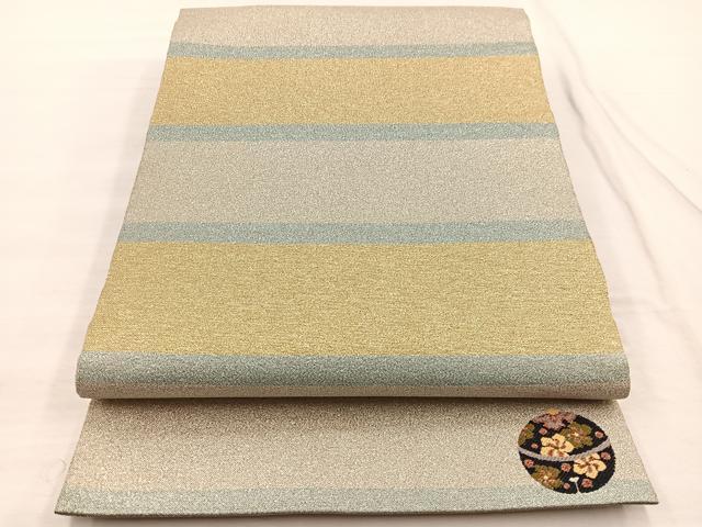■■■　サイズ　■■■ 長さ 436cm 幅 31cm程 ■■■　商品詳細　■■■ 【正絹】 詳細に関しましては、画像をご確認ください。 大変上質な逸品になります。 お安く出品致しますので、是非この機会にいかがでしょうか？ ■■■　注意事項　■■■ ■モニター発色の具合により色合いが異なる場合がございます。 ■寸法は多少の誤差が生じる場合がございますのでご了承ください。 ■縫込みの長さが左右非対称の場合は短い部分を記載しております。 左右非対称であってもご返品・お値引き等の保証は出来かねますので、ご了承の上ご購入をお願い致します。 ■シミ等のチェックには注意を払っておりますが、見落としがある場合もございますし、個人の見解も様々ですので神経質な方のご購入はお控えください。 ■箪笥に入っておりました着物や帯なので畳みシワや匂いがあるものもございます。 ■お休みは基本的に土日祝となりますが、その他臨時でお休みする場合がございますのでご了承ください。 ■商品の発送は平日のみの発送となります。 ■夜間と土曜、日曜日はお問い合わせの回答が遅れる場合がございます。 ■当店では、お直し、紋入れ、お手入れ等は承っておりません。 ■生地の状態（ヤケ、経年劣化等）によってはサイズ直しが出来ない場合がございます。 その点もどうかご了承のうえ、ご購入をお願いいたします。 ■弊社で取り扱う商品は一点ものにつき、時期や在庫状況に応じて金額が変更となる場合がございます。 ■検針は行っておりません。予めご了承いただきますようお願いいたします。 ■【洗える着物】と記載のある商品におきましては、商品お届け後に洗濯を行ってしまってからのご返品にはご対応しかねます。 念の為、専門店でのお手入れをお願いいたします。 ■着物のサイズ目安は下記を参考ください↓ ＜女性着物＞　お端折り次第で＋5cm　−1cmが着用可能サイズ 　例）身丈170cmの場合、身長160cm〜175cm ＜男性着物＞　身丈＋約25cm〜27cm程が適応身長 　例）身丈155cmの場合、身長180〜182cm