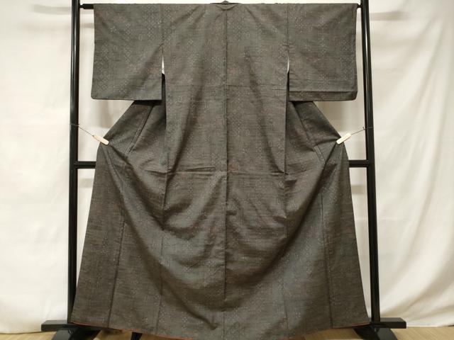 平和屋の平和屋着物■上質な紬 草花文 正絹 逸品 CABD3461ev｜アングル2