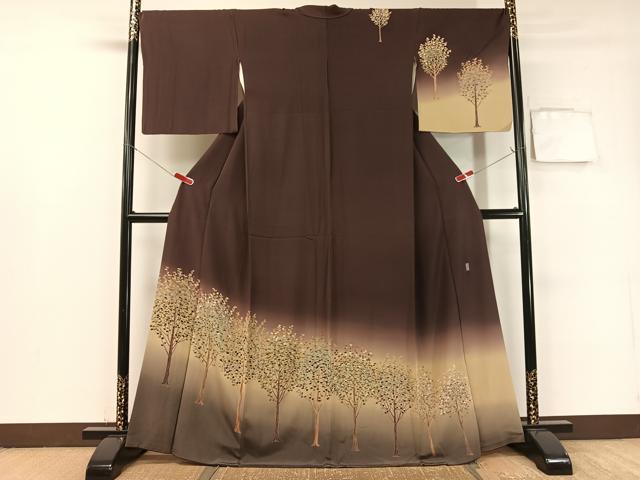 ■■■　サイズ　■■■ 身丈 167cm（肩から） 裄丈 70cm 袖丈 49cm　縫込み 8cm 袖幅 35.5cm 前幅 24.5cm 後幅 31cm 着物縫いこみ 内揚げ 3.5cm 裄 お袖側 約1cm　身頃側 約2cm ■■■　商...