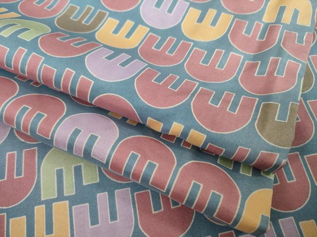 Kimono - 平和屋着物●本場染大島紬　幾何学文様　正絹　逸品　AABA3328ck