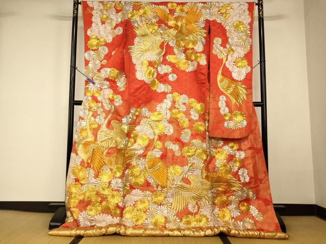 平和屋本店●色打掛 和装 婚礼 結婚式 花嫁 神社挙式 駒刺繍 群れ鶴舞花文 金銀糸 逸品 AABK8293fw