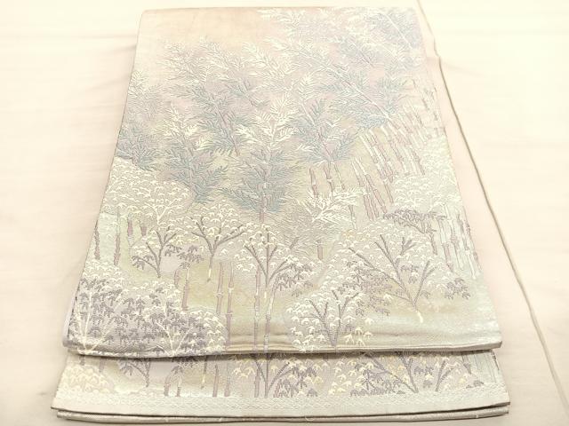 ■■■　サイズ　■■■ 長さ 432cm 幅 30cm程 ■■■　商品詳細　■■■ 【正絹・芯なし】 詳細に関しましては、画像をご確認ください。 大変上質な逸品になります。 お安く出品致しますので、是非この機会にいかがでしょうか？ ■■■　注意事項　■■■ ■モニター発色の具合により色合いが異なる場合がございます。 ■寸法は多少の誤差が生じる場合がございますのでご了承ください。 ■縫込みの長さが左右非対称の場合は短い部分を記載しております。 左右非対称であってもご返品・お値引き等の保証は出来かねますので、ご了承の上ご購入をお願い致します。 ■シミ等のチェックには注意を払っておりますが、見落としがある場合もございますし、個人の見解も様々ですので神経質な方のご購入はお控えください。 ■箪笥に入っておりました着物や帯なので畳みシワや匂いがあるものもございます。 ■お休みは基本的に土日祝となりますが、その他臨時でお休みする場合がございますのでご了承ください。 ■商品の発送は平日のみの発送となります。 ■夜間と土曜、日曜日はお問い合わせの回答が遅れる場合がございます。 ■当店では、お直し、紋入れ、お手入れ等は承っておりません。 ■生地の状態（ヤケ、経年劣化等）によってはサイズ直しが出来ない場合がございます。 その点もどうかご了承のうえ、ご購入をお願いいたします。 ■弊社で取り扱う商品は一点ものにつき、時期や在庫状況に応じて金額が変更となる場合がございます。 ■検針は行っておりません。予めご了承いただきますようお願いいたします。 ■【洗える着物】と記載のある商品におきましては、商品お届け後に洗濯を行ってしまってからのご返品にはご対応しかねます。 念の為、専門店でのお手入れをお願いいたします。 ■着物のサイズ目安は下記を参考ください↓ ＜女性着物＞　お端折り次第で＋5cm　−1cmが着用可能サイズ 　例）身丈170cmの場合、身長160cm〜175cm ＜男性着物＞　身丈＋約25cm〜27cm程が適応身長 　例）身丈155cmの場合、身長180〜182cm