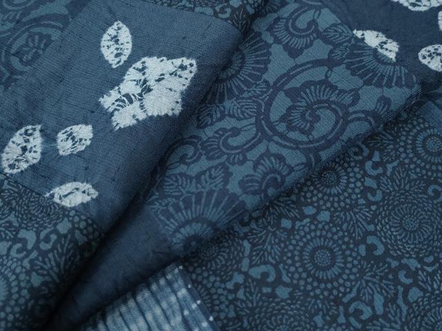 平和屋着物●上質な小紋 藍 型染め 変わり市松花唐草文 正絹 逸品 CABB4126yc