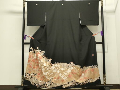 平和屋着物■豪華黒留袖 駒刺繍 枝花文 金彩 正絹 逸品 CAAQ9389th 平和屋着物■豪華黒留袖 駒刺繍 枝花文 金彩 正絹 逸品 CAAQ9389th