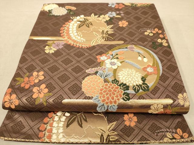 ■■■　サイズ　■■■ 長さ 424cm 幅 31cm程 ■■■　商品詳細　■■■ 【正絹】 詳細に関しましては、画像をご確認ください。 大変上質な逸品になります。 お安く出品致しますので、是非この機会にいかがでしょうか？ ■■■　注意事項　■■■ ■モニター発色の具合により色合いが異なる場合がございます。 ■寸法は多少の誤差が生じる場合がございますのでご了承ください。 ■縫込みの長さが左右非対称の場合は短い部分を記載しております。 左右非対称であってもご返品・お値引き等の保証は出来かねますので、ご了承の上ご購入をお願い致します。 ■シミ等のチェックには注意を払っておりますが、見落としがある場合もございますし、個人の見解も様々ですので神経質な方のご購入はお控えください。 ■箪笥に入っておりました着物や帯なので畳みシワや匂いがあるものもございます。 ■お休みは基本的に土日祝となりますが、その他臨時でお休みする場合がございますのでご了承ください。 ■商品の発送は平日のみの発送となります。 ■夜間と土曜、日曜日はお問い合わせの回答が遅れる場合がございます。 ■当店では、お直し、紋入れ、お手入れ等は承っておりません。 ■生地の状態（ヤケ、経年劣化等）によってはサイズ直しが出来ない場合がございます。 その点もどうかご了承のうえ、ご購入をお願いいたします。 ■弊社で取り扱う商品は一点ものにつき、時期や在庫状況に応じて金額が変更となる場合がございます。 ■検針は行っておりません。予めご了承いただきますようお願いいたします。 ■【洗える着物】と記載のある商品におきましては、商品お届け後に洗濯を行ってしまってからのご返品にはご対応しかねます。 念の為、専門店でのお手入れをお願いいたします。 ■着物のサイズ目安は下記を参考ください↓ ＜女性着物＞　お端折り次第で＋5cm　−1cmが着用可能サイズ 　例）身丈170cmの場合、身長160cm〜175cm ＜男性着物＞　身丈＋約25cm〜27cm程が適応身長 　例）身丈155cmの場合、身長180〜182cm