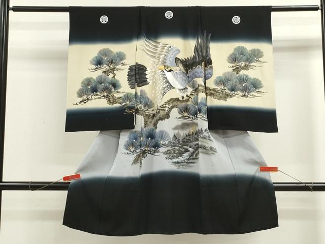 ■■■　サイズ　■■■ 【祝着】 身丈 99cm（肩から） 裄丈 44.5cm（肩上げ　1.5cm） 袖丈 56cm　縫込み 2cm 袖幅 31cm 前幅 15cm 後幅 16.5cm 着物縫いこみ 内揚げ 0cm （腰上げ　0cm） 裄 お袖側 約2cm　身頃側 約1.5cm ■■■　商品詳細　■■■ 着物【表地：正絹・胴裏：化繊・五つ紋】の状態は接写画像のように両袖後ろに薄い汚れがございますが その他特に目立ったシミ汚れなどもなく大変良い状態です。 大変上質な逸品になります。 お安く出品致しますので、是非この機会にいかがでしょうか？ ■■■　注意事項　■■■ ■モニター発色の具合により色合いが異なる場合がございます。 ■寸法は多少の誤差が生じる場合がございますのでご了承ください。 ■縫込みの長さが左右非対称の場合は短い部分を記載しております。 左右非対称であってもご返品・お値引き等の保証は出来かねますので、ご了承の上ご購入をお願い致します。 ■シミ等のチェックには注意を払っておりますが、見落としがある場合もございますし、個人の見解も様々ですので神経質な方のご購入はお控えください。 ■箪笥に入っておりました着物や帯なので畳みシワや匂いがあるものもございます。 ■お休みは基本的に土日祝となりますが、その他臨時でお休みする場合がございますのでご了承ください。 ■商品の発送は平日のみの発送となります。 ■夜間と土曜、日曜日はお問い合わせの回答が遅れる場合がございます。 ■当店では、お直し、紋入れ、お手入れ等は承っておりません。 ■生地の状態（ヤケ、経年劣化等）によってはサイズ直しが出来ない場合がございます。 その点もどうかご了承のうえ、ご購入をお願いいたします。 ■弊社で取り扱う商品は一点ものにつき、時期や在庫状況に応じて金額が変更となる場合がございます。 ■検針は行っておりません。予めご了承いただきますようお願いいたします。 ■【洗える着物】と記載のある商品におきましては、商品お届け後に洗濯を行ってしまってからのご返品にはご対応しかねます。 念の為、専門店でのお手入れをお願いいたします。 ■着物のサイズ目安は下記を参考ください↓ ＜女性着物＞　お端折り次第で＋5cm　−1cmが着用可能サイズ 　例）身丈170cmの場合、身長160cm〜175cm ＜男性着物＞　身丈＋約25cm〜27cm程が適応身長 　例）身丈155cmの場合、身長180〜182cm
