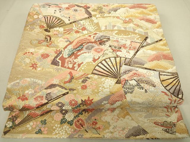 ■■■　サイズ　■■■ 長さ 438cm 幅 31cm程 ■■■　商品詳細　■■■ 【正絹・芯なし】 詳細に関しましては、画像をご確認ください。 大変上質な逸品になります。 お安く出品致しますので、是非この機会にいかがでしょうか？ ※汚れに関しましては、着用時には見えない部分になりますのであまり気にならずお召になれるかと思います。 ■■■　注意事項　■■■ ■モニター発色の具合により色合いが異なる場合がございます。 ■寸法は多少の誤差が生じる場合がございますのでご了承ください。 ■縫込みの長さが左右非対称の場合は短い部分を記載しております。 左右非対称であってもご返品・お値引き等の保証は出来かねますので、ご了承の上ご購入をお願い致します。 ■シミ等のチェックには注意を払っておりますが、見落としがある場合もございますし、個人の見解も様々ですので神経質な方のご購入はお控えください。 ■箪笥に入っておりました着物や帯なので畳みシワや匂いがあるものもございます。 ■お休みは基本的に土日祝となりますが、その他臨時でお休みする場合がございますのでご了承ください。 ■商品の発送は平日のみの発送となります。 ■夜間と土曜、日曜日はお問い合わせの回答が遅れる場合がございます。 ■当店では、お直し、紋入れ、お手入れ等は承っておりません。 ■生地の状態（ヤケ、経年劣化等）によってはサイズ直しが出来ない場合がございます。 その点もどうかご了承のうえ、ご購入をお願いいたします。 ■弊社で取り扱う商品は一点ものにつき、時期や在庫状況に応じて金額が変更となる場合がございます。 ■検針は行っておりません。予めご了承いただきますようお願いいたします。 ■【洗える着物】と記載のある商品におきましては、商品お届け後に洗濯を行ってしまってからのご返品にはご対応しかねます。 念の為、専門店でのお手入れをお願いいたします。 ■着物のサイズ目安は下記を参考ください↓ ＜女性着物＞　お端折り次第で＋5cm　−1cmが着用可能サイズ 　例）身丈170cmの場合、身長160cm〜175cm ＜男性着物＞　身丈＋約25cm〜27cm程が適応身長 　例）身丈155cmの場合、身長180〜182cm