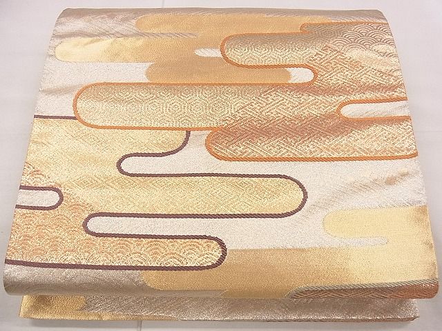 平和屋着物■六通柄袋帯　唐織　エ霞文　金糸　三越扱い　逸品　eg0790