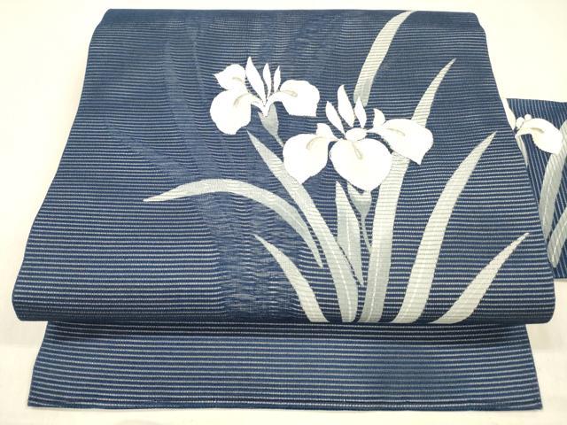 ■■■　サイズ　■■■ 長さ 353cm 幅 30cm程 ■■■　商品詳細　■■■ 【正絹】 状態は締めてはおりますが 特に目立ったシミ汚れなどもなく大変良い状態です。 大変上質な逸品になります。 お安く出品致しますので、是非この機会にいかがでしょうか？ ■■■　注意事項　■■■ ■モニター発色の具合により色合いが異なる場合がございます。 ■寸法は多少の誤差が生じる場合がございますのでご了承ください。 ■縫込みの長さが左右非対称の場合は短い部分を記載しております。 左右非対称であってもご返品・お値引き等の保証は出来かねますので、ご了承の上ご購入をお願い致します。 ■シミ等のチェックには注意を払っておりますが、見落としがある場合もございますし、個人の見解も様々ですので神経質な方のご購入はお控えください。 ■箪笥に入っておりました着物や帯なので畳みシワや匂いがあるものもございます。 ■お休みは基本的に土日祝となりますが、その他臨時でお休みする場合がございますのでご了承ください。 ■商品の発送は平日のみの発送となります。 ■夜間と土曜、日曜日はお問い合わせの回答が遅れる場合がございます。 ■当店では、お直し、紋入れ、お手入れ等は承っておりません。 ■生地の状態（ヤケ、経年劣化等）によってはサイズ直しが出来ない場合がございます。 その点もどうかご了承のうえ、ご購入をお願いいたします。 ■弊社で取り扱う商品は一点ものにつき、時期や在庫状況に応じて金額が変更となる場合がございます。 ■検針は行っておりません。予めご了承いただきますようお願いいたします。 ■【洗える着物】と記載のある商品におきましては、商品お届け後に洗濯を行ってしまってからのご返品にはご対応しかねます。 念の為、専門店でのお手入れをお願いいたします。 ■着物のサイズ目安は下記を参考ください↓ ＜女性着物＞　お端折り次第で＋5cm　−1cmが着用可能サイズ 　例）身丈170cmの場合、身長160cm〜175cm ＜男性着物＞　身丈＋約25cm〜27cm程が適応身長 　例）身丈155cmの場合、身長180〜182cm