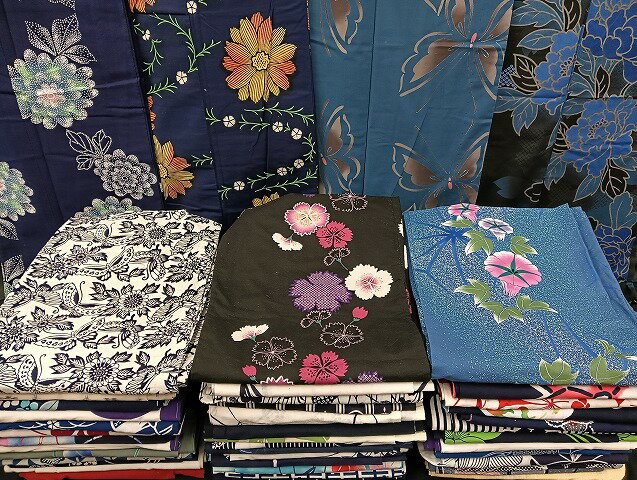 平和屋着物■浴衣 まとめて 45点 蝶 向日葵 花柄 型染め など 着用可能多数 未使用品あり mmm144