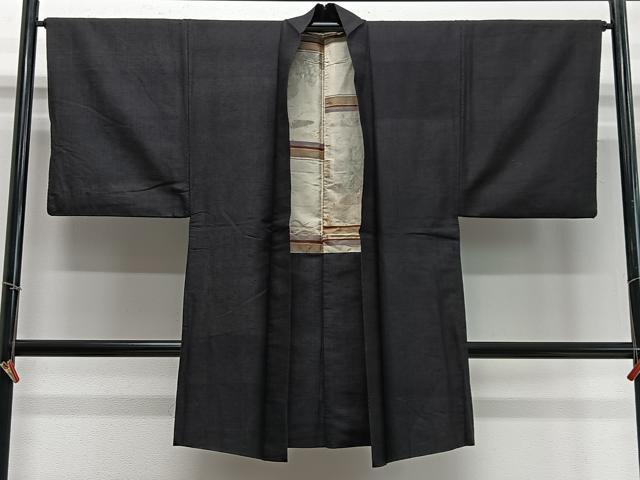 平和屋着物∞男性　長羽織　紬地　縞　黒地　正絹　逸品　CABD4606ua
