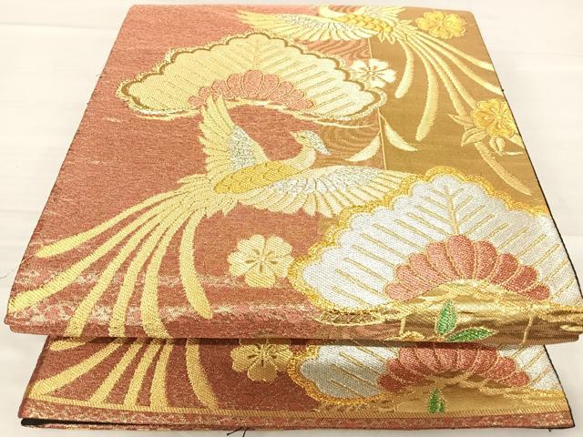 ■■■　サイズ　■■■ 長さ 432cm 幅 30cm程 ■■■　商品詳細　■■■ 【正絹】 詳細に関しましては、画像をご確認ください。 大変上質な逸品になります。 お安く出品致しますので、是非この機会にいかがでしょうか？ ■■■　注意事項　■■■ ■モニター発色の具合により色合いが異なる場合がございます。 ■寸法は多少の誤差が生じる場合がございますのでご了承ください。 ■縫込みの長さが左右非対称の場合は短い部分を記載しております。 左右非対称であってもご返品・お値引き等の保証は出来かねますので、ご了承の上ご購入をお願い致します。 ■シミ等のチェックには注意を払っておりますが、見落としがある場合もございますし、個人の見解も様々ですので神経質な方のご購入はお控えください。 ■箪笥に入っておりました着物や帯なので畳みシワや匂いがあるものもございます。 ■お休みは基本的に土日祝となりますが、その他臨時でお休みする場合がございますのでご了承ください。 ■商品の発送は平日のみの発送となります。 ■夜間と土曜、日曜日はお問い合わせの回答が遅れる場合がございます。 ■当店では、お直し、紋入れ、お手入れ等は承っておりません。 ■生地の状態（ヤケ、経年劣化等）によってはサイズ直しが出来ない場合がございます。 その点もどうかご了承のうえ、ご購入をお願いいたします。 ■弊社で取り扱う商品は一点ものにつき、時期や在庫状況に応じて金額が変更となる場合がございます。 ■検針は行っておりません。予めご了承いただきますようお願いいたします。 ■【洗える着物】と記載のある商品におきましては、商品お届け後に洗濯を行ってしまってからのご返品にはご対応しかねます。 念の為、専門店でのお手入れをお願いいたします。 ■着物のサイズ目安は下記を参考ください↓ ＜女性着物＞　お端折り次第で＋5cm　−1cmが着用可能サイズ 　例）身丈170cmの場合、身長160cm〜175cm ＜男性着物＞　身丈＋約25cm〜27cm程が適応身長 　例）身丈155cmの場合、身長180〜182cm