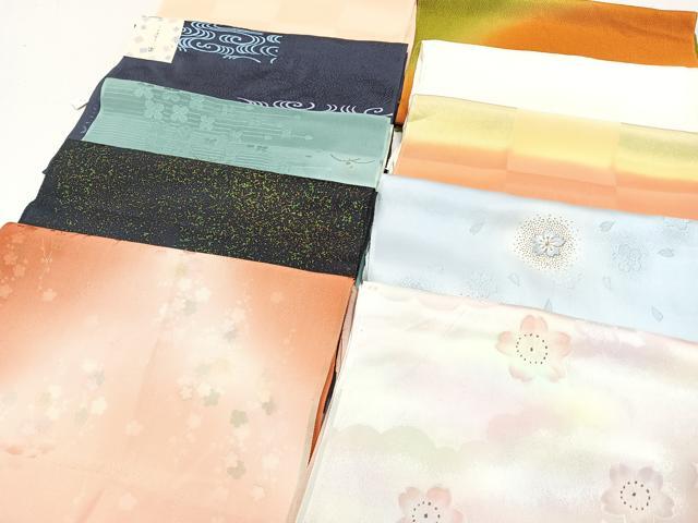 ■■■　商品詳細　■■■ 【正絹】 状態は特に目立ったシミ汚れなどもなく大変良い状態です。 大変上質な極上の逸品になります。 お安く出品致しますので、 ■■■　注意事項　■■■ ■モニター発色の具合により色合いが異なる場合がございます。 ■寸法は多少の誤差が生じる場合がございますのでご了承ください。 ■縫込みの長さが左右非対称の場合は短い部分を記載しております。 左右非対称であってもご返品・お値引き等の保証は出来かねますので、ご了承の上ご購入をお願い致します。 ■シミ等のチェックには注意を払っておりますが、見落としがある場合もございますし、個人の見解も様々ですので神経質な方のご購入はお控えください。 ■箪笥に入っておりました着物や帯なので畳みシワや匂いがあるものもございます。 ■お休みは基本的に土日祝となりますが、その他臨時でお休みする場合がございますのでご了承ください。 ■商品の発送は平日のみの発送となります。 ■夜間と土曜、日曜日はお問い合わせの回答が遅れる場合がございます。 ■当店では、お直し、紋入れ、お手入れ等は承っておりません。 ■生地の状態（ヤケ、経年劣化等）によってはサイズ直しが出来ない場合がございます。 その点もどうかご了承のうえ、ご購入をお願いいたします。 ■弊社で取り扱う商品は一点ものにつき、時期や在庫状況に応じて金額が変更となる場合がございます。 ■検針は行っておりません。予めご了承いただきますようお願いいたします。 ■【洗える着物】と記載のある商品におきましては、商品お届け後に洗濯を行ってしまってからのご返品にはご対応しかねます。 念の為、専門店でのお手入れをお願いいたします。 ■着物のサイズ目安は下記を参考ください↓ ＜女性着物＞　お端折り次第で＋5cm　−1cmが着用可能サイズ 　例）身丈170cmの場合、身長160cm〜175cm ＜男性着物＞　身丈＋約25cm〜27cm程が適応身長 　例）身丈155cmの場合、身長180〜182cm