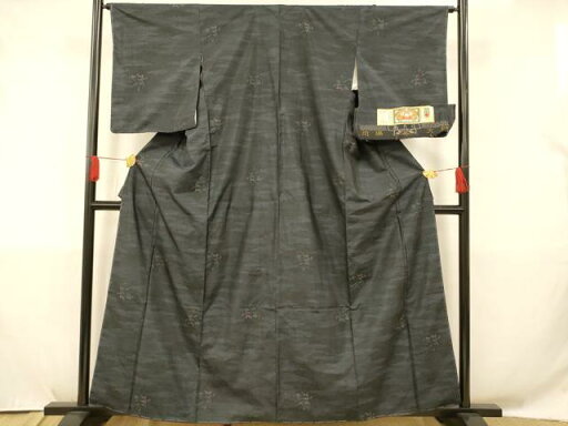 平和屋着物■本場大島紬 草花文 証紙付き 正絹 逸品 AAAS4343fw 平和屋着物■本場大島紬 草花文 証紙付き 正絹 逸品 AAAS4343fw