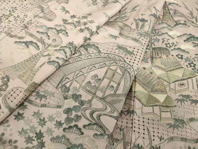 平和屋着物●中国三大刺繍　スワトウ刺繍　汕頭刺繍　総刺繍　訪問着　渡橋風景花文　金糸　ますいわ屋扱い　正絹　逸品　DABD1849ps