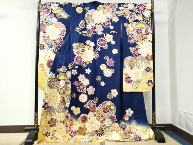 Uramono - 平和屋着物●豪華振袖　刺繍　雪輪牡丹毬吉祥花文　暈し染め　金彩　正絹　逸品　CABE2159yc