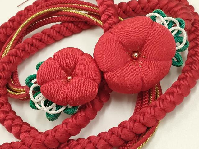 ■■■　サイズ　■■■ 長さ　約157.5cm（房を除く） ■■■　商品詳細　■■■ 状態は参考画像のように糸よれ、糸解け、変色がございます。 大変上質な逸品になります。 お安く出品致しますので、是非この機会にいかがでしょうか？ ■■■　注意事項　■■■ ■モニター発色の具合により色合いが異なる場合がございます。 ■寸法は多少の誤差が生じる場合がございますのでご了承ください。 ■シミ等のチェックには注意を払っておりますが、見落としがある場合もございますし、個人の見解も様々ですので神経質な方のご購入はお控えください。 ■箪笥に入っておりました着物や帯なので畳みシワや匂いがあるものもございます。 ■お休みは基本的に土日祝となりますが、その他臨時でお休みする場合がございますのでご了承ください。 ■商品の発送は平日のみの発送となります。 ■夜間と土曜、日曜日はお問い合わせの回答が遅れる場合がございます。 ■当店では、お直し、紋入れ、お手入れ等は承っておりません。 ■生地の状態（ヤケ、経年劣化等）によってはサイズ直しが出来ない場合がございます。 その点もどうかご了承のうえ、ご購入をお願いいたします。 ■着物のサイズ目安は下記を参考ください↓ ＜女性着物＞　身長-10cm+5cmが着用可能サイズ(お端折り次第) 　例）身長160cmの方→着物身丈150cm〜165cm ＜男性着物＞　身長-27cm ±5cmが着用可能サイズ 　例）身長170cmの方→着物身丈138cm〜148cm