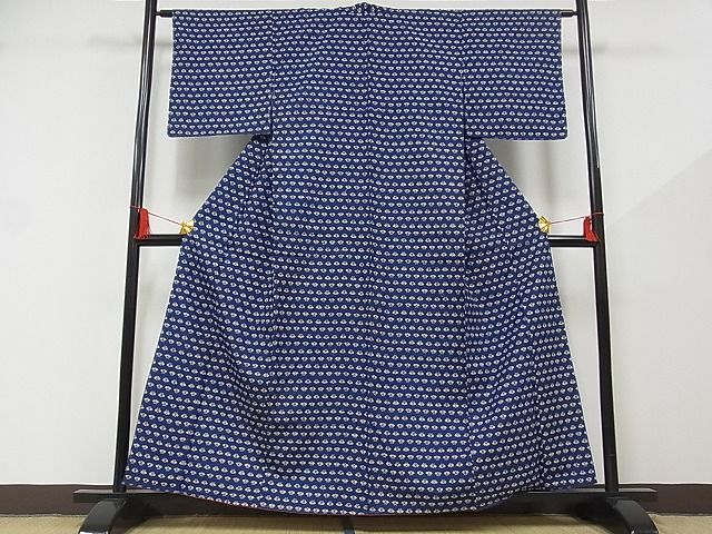 平和屋着物■上質な小紋　紬地　光琳椿　着丈157.5cm　裄丈62.5cm　正絹　逸品　1B-wt877