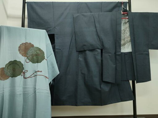 平和屋着物●男性 本場大島紬 アンサンブル・長襦袢セット 100亀甲 正絹 逸品 CAAX5911gh 平和屋着物●男性 本場大島紬 アンサンブル・長襦袢セット 100亀甲 正絹 逸品 CAAX5911gh