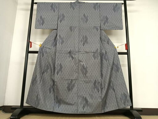 平和屋着物■本場大島紬 幾何学文様 正絹 逸品 AAAM9103zg 平和屋着物■本場大島紬 幾何学文様 正絹 逸品 AAAM9103zg