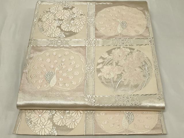 ■■■　サイズ　■■■ 長さ 436cm 幅 30.5cm程 ■■■　商品詳細　■■■ 【正絹】 詳細に関しましては、画像をご確認ください。 大変上質な逸品になります。 お安く出品致しますので、是非この機会にいかがでしょうか？ ※汚れ等に関しましては、着用時には見えない部分になるかと思いますのであまり気にならずお召になれるかと思います。 ■■■　注意事項　■■■ ■モニター発色の具合により色合いが異なる場合がございます。 ■寸法は多少の誤差が生じる場合がございますのでご了承ください。 ■縫込みの長さが左右非対称の場合は短い部分を記載しております。 左右非対称であってもご返品・お値引き等の保証は出来かねますので、ご了承の上ご購入をお願い致します。 ■シミ等のチェックには注意を払っておりますが、見落としがある場合もございますし、個人の見解も様々ですので神経質な方のご購入はお控えください。 ■箪笥に入っておりました着物や帯なので畳みシワや匂いがあるものもございます。 ■お休みは基本的に土日祝となりますが、その他臨時でお休みする場合がございますのでご了承ください。 ■商品の発送は平日のみの発送となります。 ■夜間と土曜、日曜日はお問い合わせの回答が遅れる場合がございます。 ■当店では、お直し、紋入れ、お手入れ等は承っておりません。 ■生地の状態（ヤケ、経年劣化等）によってはサイズ直しが出来ない場合がございます。 その点もどうかご了承のうえ、ご購入をお願いいたします。 ■弊社で取り扱う商品は一点ものにつき、時期や在庫状況に応じて金額が変更となる場合がございます。 ■検針は行っておりません。予めご了承いただきますようお願いいたします。 ■【洗える着物】と記載のある商品におきましては、商品お届け後に洗濯を行ってしまってからのご返品にはご対応しかねます。 念の為、専門店でのお手入れをお願いいたします。 ■着物のサイズ目安は下記を参考ください↓ ＜女性着物＞　お端折り次第で＋5cm　−1cmが着用可能サイズ 　例）身丈170cmの場合、身長160cm〜175cm ＜男性着物＞　身丈＋約25cm〜27cm程が適応身長 　例）身丈155cmの場合、身長180〜182cm