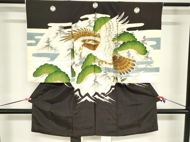 ■■■　サイズ　■■■ 【着物】 身丈 99cm（肩から） 裄丈 47.5cm 袖丈 57cm ■■■　商品詳細　■■■ 産着【表地：正絹・襦袢：化繊・五つ紋】 状態は接写画像のように衿・両肩山付近にヤケ、 衿・両肩山付近・両袖前後・表地所々・紐・襦袢表地・裏地・襦袢紐に汚れがございます。 大変上質な逸品になりますので 気になる方はお手入れをされてお召しになられてはいかがでしょうか。 お安く出品致しますので、是非この機会にいかがでしょうか？ ■■■　注意事項　■■■ ■モニター発色の具合により色合いが異なる場合がございます。 ■寸法は多少の誤差が生じる場合がございますのでご了承ください。 ■縫込みの長さが左右非対称の場合は短い部分を記載しております。 左右非対称であってもご返品・お値引き等の保証は出来かねますので、ご了承の上ご購入をお願い致します。 ■シミ等のチェックには注意を払っておりますが、見落としがある場合もございますし、個人の見解も様々ですので神経質な方のご購入はお控えください。 ■箪笥に入っておりました着物や帯なので畳みシワや匂いがあるものもございます。 ■お休みは基本的に土日祝となりますが、その他臨時でお休みする場合がございますのでご了承ください。 ■商品の発送は平日のみの発送となります。 ■夜間と土曜、日曜日はお問い合わせの回答が遅れる場合がございます。 ■当店では、お直し、紋入れ、お手入れ等は承っておりません。 ■生地の状態（ヤケ、経年劣化等）によってはサイズ直しが出来ない場合がございます。 その点もどうかご了承のうえ、ご購入をお願いいたします。 ■弊社で取り扱う商品は一点ものにつき、時期や在庫状況に応じて金額が変更となる場合がございます。 ■検針は行っておりません。予めご了承いただきますようお願いいたします。 ■【洗える着物】と記載のある商品におきましては、商品お届け後に洗濯を行ってしまってからのご返品にはご対応しかねます。 念の為、専門店でのお手入れをお願いいたします。 ■写真に写っている物が全てになります。それ以外の付属品はございませんのでご了承ください。 ■状態に関する写真につきましては、掲載可能な写真枚数に限りがあるため、各箇所につき1枚参考画像を掲載しております。 ■着物のサイズ目安は下記を参考ください↓ ＜女性着物＞　お端折り次第で＋5cm　−1cmが着用可能サイズ 　例）身丈170cmの場合、身長160cm〜175cm ＜男性着物＞　身丈＋約25cm〜27cm程が適応身長 　例）身丈155cmの場合、身長180〜182cm