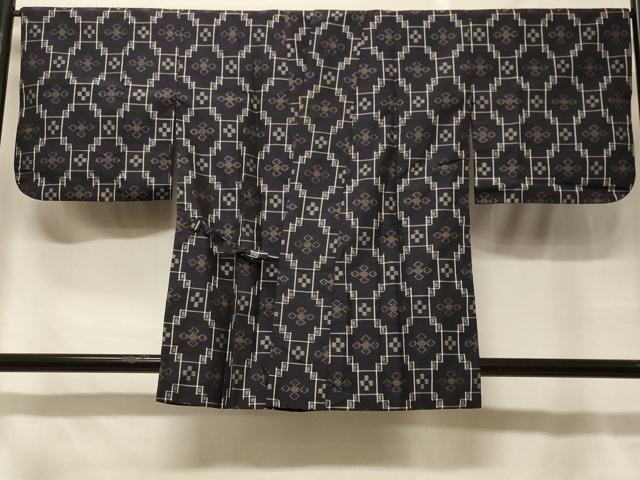 平和屋着物∞道中着　紬地　本場琉球絣　正絹　逸品　CABF1552in