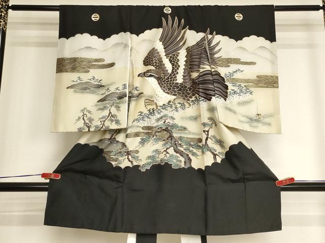 ■■■　サイズ　■■■ 【着物】 身丈 99cm（肩から） 裄丈 46cm 袖丈 58.5cm ■■■　商品詳細　■■■ 産着【正絹・五つ紋】の状態は接写画像のように表地・裏地に汚れがございます。 長襦袢【化繊】の状態は接写画像のように表地・裏地に汚れがございます。 大変上質な逸品になりますので、 ぜひお手入れをされてお召しになられてはいかがでしょうか。 お安く出品致しますので、是非この機会にいかがでしょうか？ ※長襦袢は着物とセットになっております。 ■■■　注意事項　■■■ ■モニター発色の具合により色合いが異なる場合がございます。 ■寸法は多少の誤差が生じる場合がございますのでご了承ください。 ■縫込みの長さが左右非対称の場合は短い部分を記載しております。 左右非対称であってもご返品・お値引き等の保証は出来かねますので、ご了承の上ご購入をお願い致します。 ■シミ等のチェックには注意を払っておりますが、見落としがある場合もございますし、個人の見解も様々ですので神経質な方のご購入はお控えください。 ■箪笥に入っておりました着物や帯なので畳みシワや匂いがあるものもございます。 ■お休みは基本的に土日祝となりますが、その他臨時でお休みする場合がございますのでご了承ください。 ■商品の発送は平日のみの発送となります。 ■夜間と土曜、日曜日はお問い合わせの回答が遅れる場合がございます。 ■当店では、お直し、紋入れ、お手入れ等は承っておりません。 ■生地の状態（ヤケ、経年劣化等）によってはサイズ直しが出来ない場合がございます。 その点もどうかご了承のうえ、ご購入をお願いいたします。 ■弊社で取り扱う商品は一点ものにつき、時期や在庫状況に応じて金額が変更となる場合がございます。 ■検針は行っておりません。予めご了承いただきますようお願いいたします。 ■【洗える着物】と記載のある商品におきましては、商品お届け後に洗濯を行ってしまってからのご返品にはご対応しかねます。 念の為、専門店でのお手入れをお願いいたします。 ■写真に写っている物が全てになります。それ以外の付属品はございませんのでご了承ください。 ■状態に関する写真につきましては、掲載可能な写真枚数に限りがあるため、各箇所につき1枚参考画像を掲載しております。 ■着物のサイズ目安は下記を参考ください↓ ＜女性着物＞　お端折り次第で＋5cm　－1cmが着用可能サイズ 　例）身丈170cmの場合、身長160cm～175cm ＜男性着物＞　身丈＋約25cm～27cm程が適応身長 　例）身丈155cmの場合、身長180～182cm