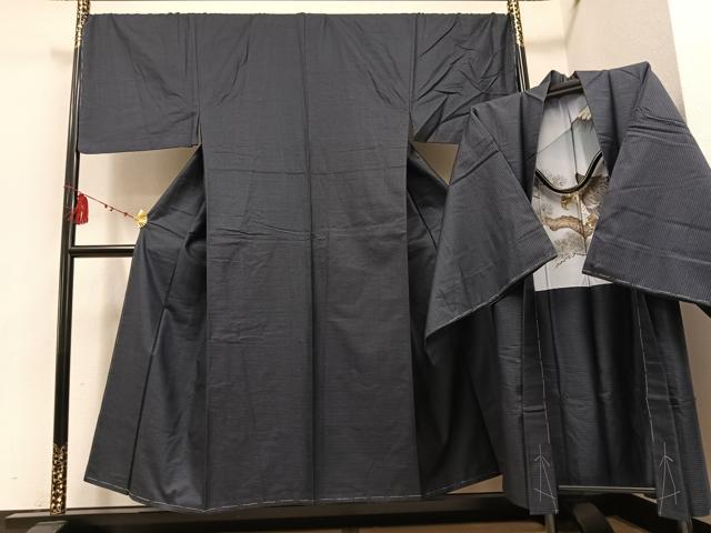 ■■■　サイズ　■■■ 【着物】 身丈 150cm（肩から） 裄丈 70.5cm 袖丈 47cm　縫込み 2cm 袖幅 36cm 前幅 24.5cm 後幅 30cm 着物縫いこみ 内揚げ 6cm 裄 お袖側 約0cm　身頃側 約0cm 【羽...