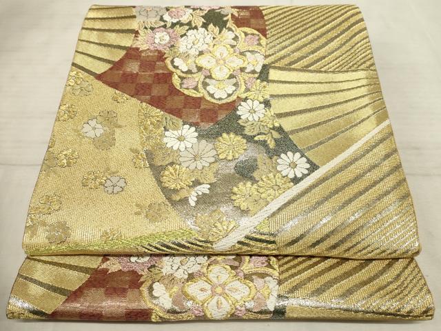■■■　サイズ　■■■ 長さ 452cm 幅 30.5cm程 ■■■　商品詳細　■■■ 【正絹・未仕立て】 詳細に関しましては、画像をご確認ください。 大変上質な逸品になります。 お安く出品致しますので、是非この機会にいかがでしょうか？ ■■■　注意事項　■■■ ■モニター発色の具合により色合いが異なる場合がございます。 ■寸法は多少の誤差が生じる場合がございますのでご了承ください。 ■縫込みの長さが左右非対称の場合は短い部分を記載しております。 左右非対称であってもご返品・お値引き等の保証は出来かねますので、ご了承の上ご購入をお願い致します。 ■シミ等のチェックには注意を払っておりますが、見落としがある場合もございますし、個人の見解も様々ですので神経質な方のご購入はお控えください。 ■箪笥に入っておりました着物や帯なので畳みシワや匂いがあるものもございます。 ■お休みは基本的に土日祝となりますが、その他臨時でお休みする場合がございますのでご了承ください。 ■商品の発送は平日のみの発送となります。 ■夜間と土曜、日曜日はお問い合わせの回答が遅れる場合がございます。 ■当店では、お直し、紋入れ、お手入れ等は承っておりません。 ■生地の状態（ヤケ、経年劣化等）によってはサイズ直しが出来ない場合がございます。 その点もどうかご了承のうえ、ご購入をお願いいたします。 ■弊社で取り扱う商品は一点ものにつき、時期や在庫状況に応じて金額が変更となる場合がございます。 ■検針は行っておりません。予めご了承いただきますようお願いいたします。 ■【洗える着物】と記載のある商品におきましては、商品お届け後に洗濯を行ってしまってからのご返品にはご対応しかねます。 念の為、専門店でのお手入れをお願いいたします。 ■着物のサイズ目安は下記を参考ください↓ ＜女性着物＞　お端折り次第で＋5cm　−1cmが着用可能サイズ 　例）身丈170cmの場合、身長160cm〜175cm ＜男性着物＞　身丈＋約25cm〜27cm程が適応身長 　例）身丈155cmの場合、身長180〜182cm