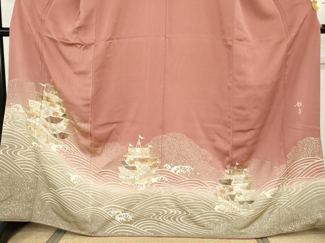 平和屋の平和屋着物●豪華色留袖　友禅　龍泉　南蛮船　暈し染め　金彩　正絹　逸品　AABH3766cs｜アングル3