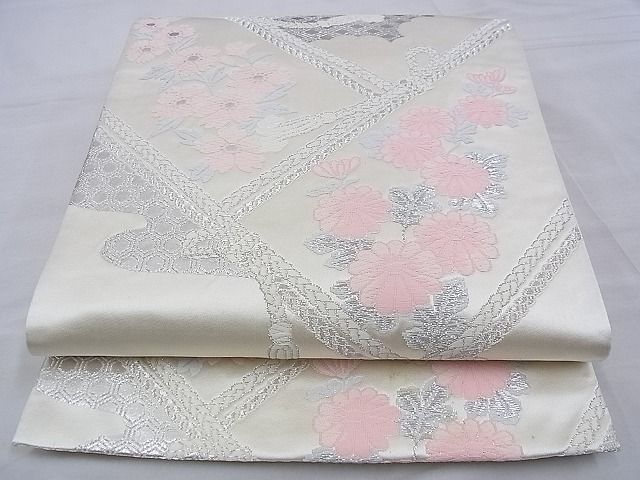 平和屋着物◎六通柄袋帯　唐織　檜垣春秋花文　銀糸　逸品　BAAD9987ph