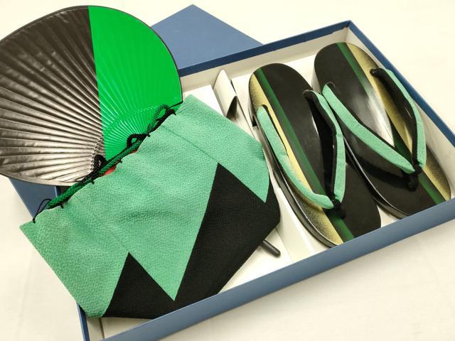 平和屋着物▼和装小物 和装下駄・信玄袋・団扇セット 逸品 AAAV5927ay