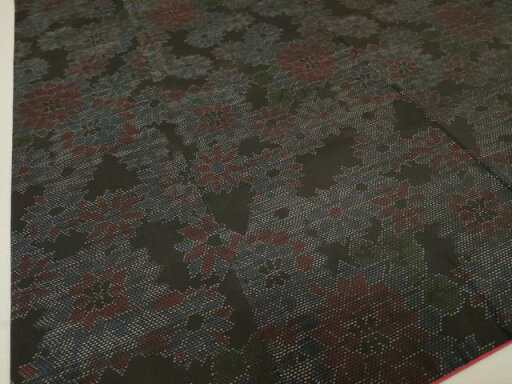 平和屋着物■本場大島紬 草花文 正絹 逸品 DAAR6124ma 平和屋着物■本場大島紬 草花文 正絹 逸品 DAAR6124ma