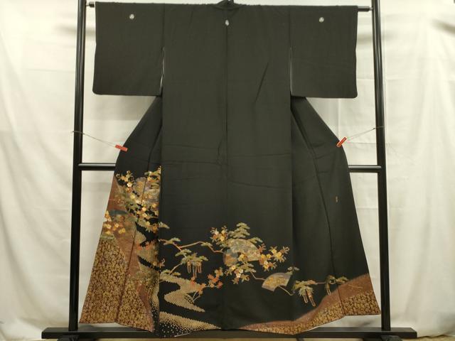平和屋着物■豪華黒留袖　作家物　地紙花松文　金彩　正絹　逸品　DAAY2592op