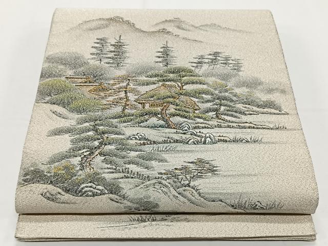 ■■■　サイズ　■■■ 長さ 442cm 幅 30.5cm程 ■■■　商品詳細　■■■ 【正絹・芯なし】 詳細に関しましては、画像をご確認ください。 大変上質な逸品になります。 お安く出品致しますので、是非この機会にいかがでしょうか？ ■■■　注意事項　■■■ ■モニター発色の具合により色合いが異なる場合がございます。 ■寸法は多少の誤差が生じる場合がございますのでご了承ください。 ■縫込みの長さが左右非対称の場合は短い部分を記載しております。 左右非対称であってもご返品・お値引き等の保証は出来かねますので、ご了承の上ご購入をお願い致します。 ■シミ等のチェックには注意を払っておりますが、見落としがある場合もございますし、個人の見解も様々ですので神経質な方のご購入はお控えください。 ■箪笥に入っておりました着物や帯なので畳みシワや匂いがあるものもございます。 ■お休みは基本的に土日祝となりますが、その他臨時でお休みする場合がございますのでご了承ください。 ■商品の発送は平日のみの発送となります。 ■夜間と土曜、日曜日はお問い合わせの回答が遅れる場合がございます。 ■当店では、お直し、紋入れ、お手入れ等は承っておりません。 ■生地の状態（ヤケ、経年劣化等）によってはサイズ直しが出来ない場合がございます。 その点もどうかご了承のうえ、ご購入をお願いいたします。 ■弊社で取り扱う商品は一点ものにつき、時期や在庫状況に応じて金額が変更となる場合がございます。 ■検針は行っておりません。予めご了承いただきますようお願いいたします。 ■【洗える着物】と記載のある商品におきましては、商品お届け後に洗濯を行ってしまってからのご返品にはご対応しかねます。 念の為、専門店でのお手入れをお願いいたします。 ■着物のサイズ目安は下記を参考ください↓ ＜女性着物＞　お端折り次第で＋5cm　−1cmが着用可能サイズ 　例）身丈170cmの場合、身長160cm〜175cm ＜男性着物＞　身丈＋約25cm〜27cm程が適応身長 　例）身丈155cmの場合、身長180〜182cm