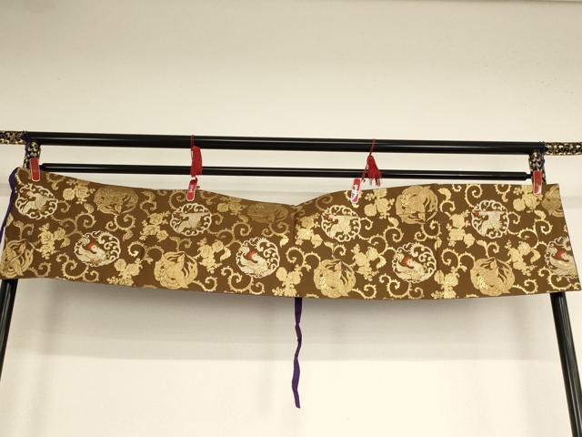 ■■■　サイズ　■■■ 縦 29.5cm 横 147.5cm ■■■　商品詳細　■■■ 状態は参考画像のように汚れがございます。 大変上質な逸品になります。 お安く出品致しますので、是非この機会にいかがでしょうか？ ■■■　注意事項　■■■...