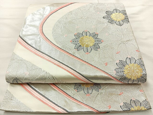 平和屋着物◎六通柄袋帯　草花文　銀彩　正絹　逸品　BAAL1039cm