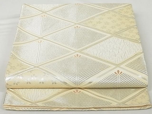 平和屋着物◎六通柄袋帯　松菱文　銀糸　正絹　逸品　AAAE3537Ast