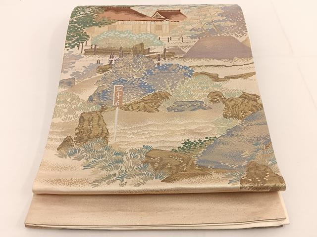 ■■■　サイズ　■■■ 長さ 428cm 幅 30cm程 ■■■　商品詳細　■■■ 【正絹・芯なし】 詳細に関しましては、画像をご確認ください。 大変上質な逸品になります。 お安く出品致しますので、是非この機会にいかがでしょうか？ ※汚れ等に関しましては、着用時には見えない部分になるかと思いますのであまり気にならずお召になれるかと思います。 ■■■　注意事項　■■■ ■モニター発色の具合により色合いが異なる場合がございます。 ■寸法は多少の誤差が生じる場合がございますのでご了承ください。 ■縫込みの長さが左右非対称の場合は短い部分を記載しております。 左右非対称であってもご返品・お値引き等の保証は出来かねますので、ご了承の上ご購入をお願い致します。 ■シミ等のチェックには注意を払っておりますが、見落としがある場合もございますし、個人の見解も様々ですので神経質な方のご購入はお控えください。 ■箪笥に入っておりました着物や帯なので畳みシワや匂いがあるものもございます。 ■お休みは基本的に土日祝となりますが、その他臨時でお休みする場合がございますのでご了承ください。 ■商品の発送は平日のみの発送となります。 ■夜間と土曜、日曜日はお問い合わせの回答が遅れる場合がございます。 ■当店では、お直し、紋入れ、お手入れ等は承っておりません。 ■生地の状態（ヤケ、経年劣化等）によってはサイズ直しが出来ない場合がございます。 その点もどうかご了承のうえ、ご購入をお願いいたします。 ■弊社で取り扱う商品は一点ものにつき、時期や在庫状況に応じて金額が変更となる場合がございます。 ■検針は行っておりません。予めご了承いただきますようお願いいたします。 ■【洗える着物】と記載のある商品におきましては、商品お届け後に洗濯を行ってしまってからのご返品にはご対応しかねます。 念の為、専門店でのお手入れをお願いいたします。 ■着物のサイズ目安は下記を参考ください↓ ＜女性着物＞　お端折り次第で＋5cm　−1cmが着用可能サイズ 　例）身丈170cmの場合、身長160cm〜175cm ＜男性着物＞　身丈＋約25cm〜27cm程が適応身長 　例）身丈155cmの場合、身長180〜182cm