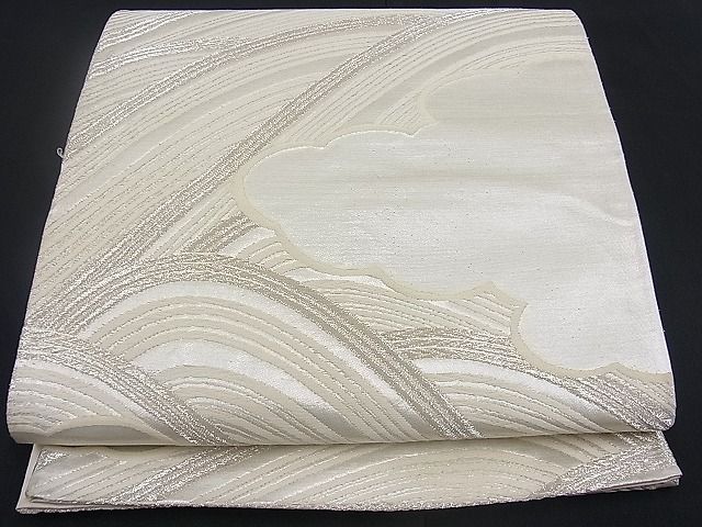 平和屋着物■六通柄袋帯　唐織　雲取り吉祥文　銀糸　逸品　n-mz4885