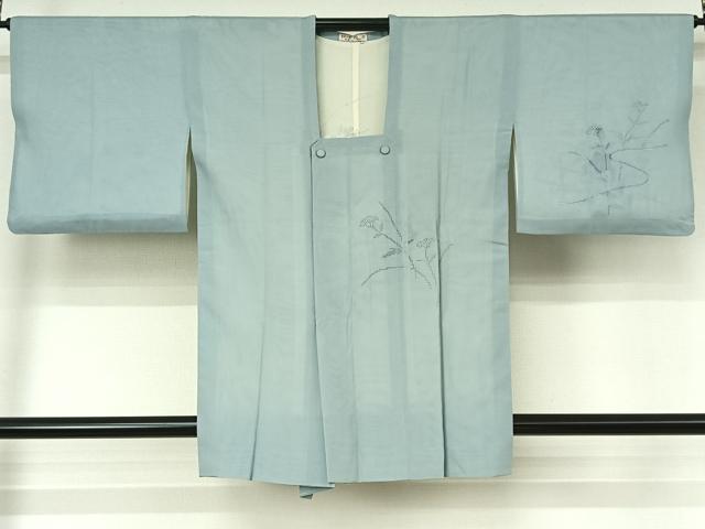 ■■■　サイズ　■■■ 身丈 87cm（肩から） 裄丈 65cm 袖丈 44cm　縫込み 4cm 袖幅 33cm 前幅 21cm 後幅 27cm 裄 お袖側 約1cm　身頃側 約2cm ■■■　商品詳細　■■■ 【正絹】 状態は接写画像のように右袖前に薄い汚れがございますが その他特に目立ったシミ汚れなどもなく大変良い状態です。 大変上質な逸品になります。 お安く出品致しますので、是非この機会にいかがでしょうか？ ■■■　注意事項　■■■ ■モニター発色の具合により色合いが異なる場合がございます。 ■寸法は多少の誤差が生じる場合がございますのでご了承ください。 ■縫込みの長さが左右非対称の場合は短い部分を記載しております。 左右非対称であってもご返品・お値引き等の保証は出来かねますので、ご了承の上ご購入をお願い致します。 ■シミ等のチェックには注意を払っておりますが、見落としがある場合もございますし、個人の見解も様々ですので神経質な方のご購入はお控えください。 ■箪笥に入っておりました着物や帯なので畳みシワや匂いがあるものもございます。 ■お休みは基本的に土日祝となりますが、その他臨時でお休みする場合がございますのでご了承ください。 ■商品の発送は平日のみの発送となります。 ■夜間と土曜、日曜日はお問い合わせの回答が遅れる場合がございます。 ■当店では、お直し、紋入れ、お手入れ等は承っておりません。 ■生地の状態（ヤケ、経年劣化等）によってはサイズ直しが出来ない場合がございます。 その点もどうかご了承のうえ、ご購入をお願いいたします。 ■弊社で取り扱う商品は一点ものにつき、時期や在庫状況に応じて金額が変更となる場合がございます。 ■検針は行っておりません。予めご了承いただきますようお願いいたします。 ■【洗える着物】と記載のある商品におきましては、商品お届け後に洗濯を行ってしまってからのご返品にはご対応しかねます。 念の為、専門店でのお手入れをお願いいたします。 ■写真に写っている物が全てになります。それ以外の付属品はございませんのでご了承ください。 ■状態に関する写真につきましては、掲載可能な写真枚数に限りがあるため、各箇所につき1枚参考画像を掲載しております。 ■着物のサイズ目安は下記を参考ください↓ ＜女性着物＞　お端折り次第で＋5cm　−1cmが着用可能サイズ 　例）身丈170cmの場合、身長160cm〜175cm ＜男性着物＞　身丈＋約25cm〜27cm程が適応身長 　例）身丈155cmの場合、身長180〜182cm
