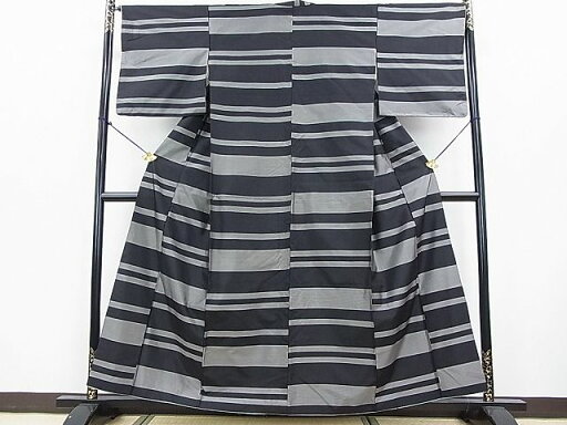 平和屋着物■本場縞大島紬 横段文 逸品 DAAC6358fe 平和屋着物■本場縞大島紬 横段文 逸品 DAAC6358fe
